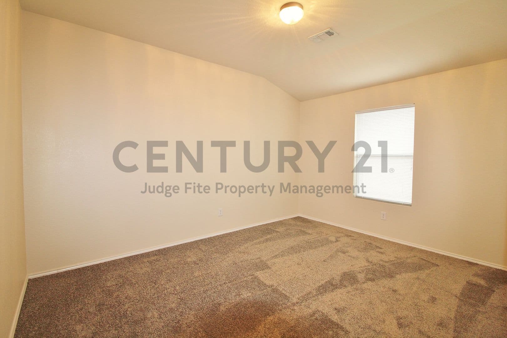 Fort Worth House: 9841 Willowick Avenue