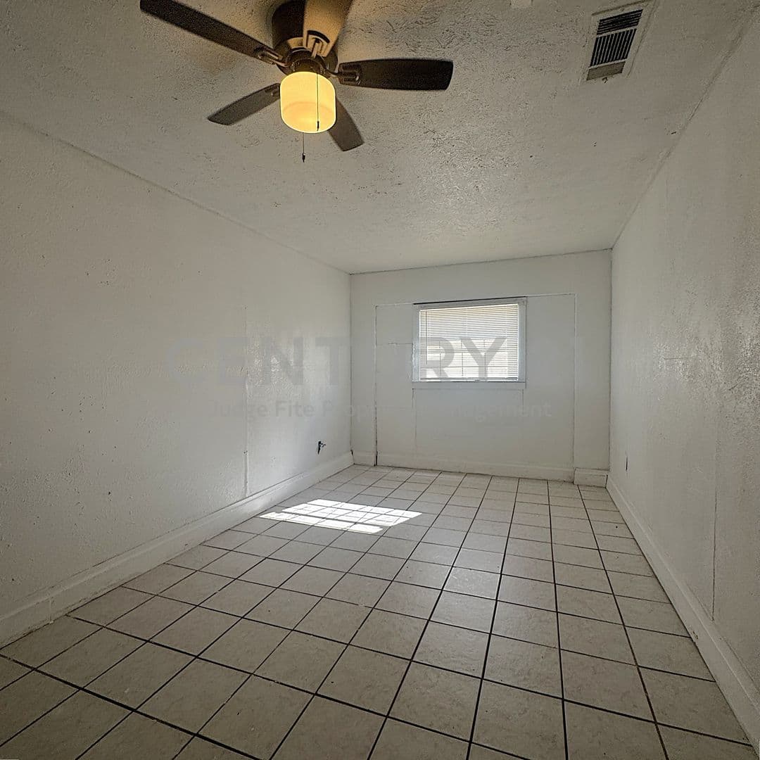 Terrell House: 1320 S. Rockwall Avenue