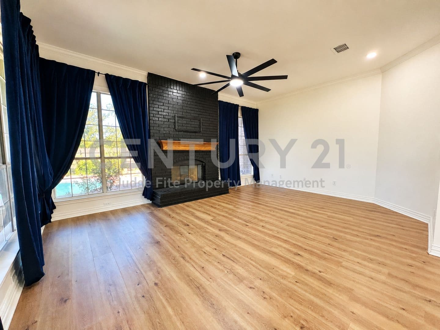 Keller House: 1606 Sarah Brooks Drive