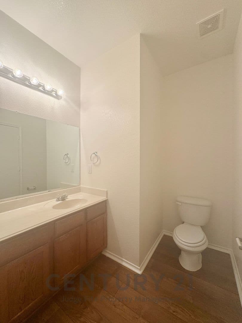 Mesquite Townhome: 2264 Stonebrook Lane