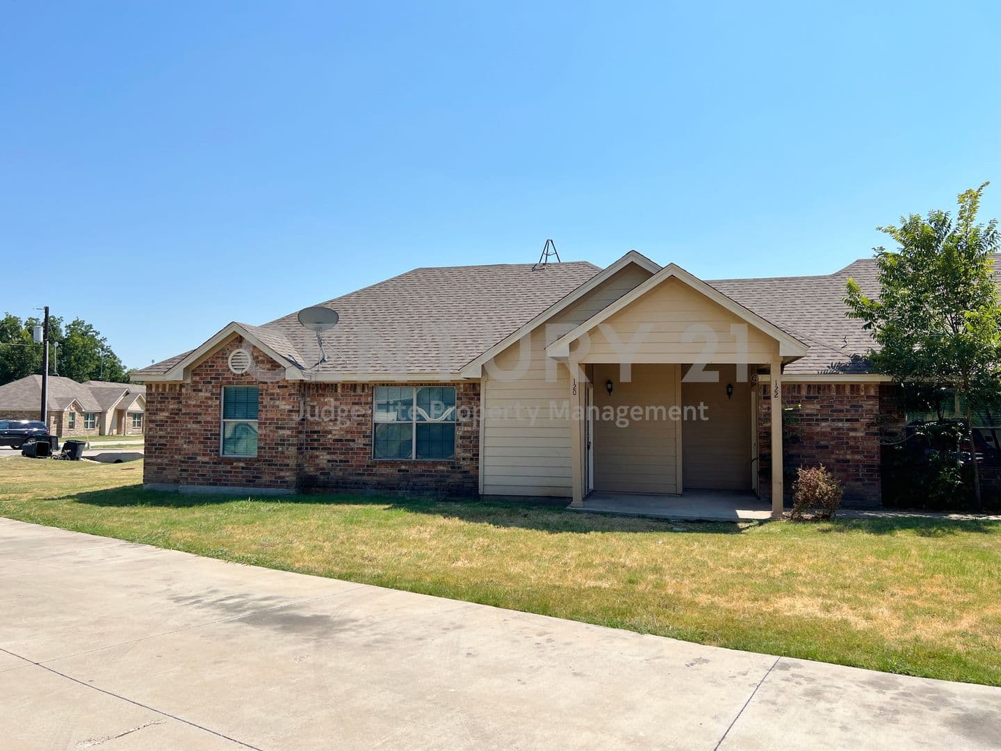Weatherford House: 120 Sunburst Court