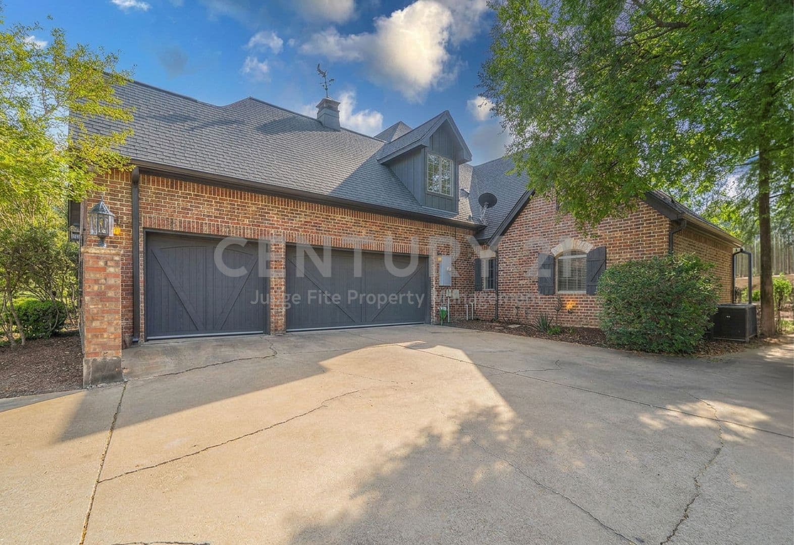 Flower Mound House: 3201 Cedar Ridge Drive