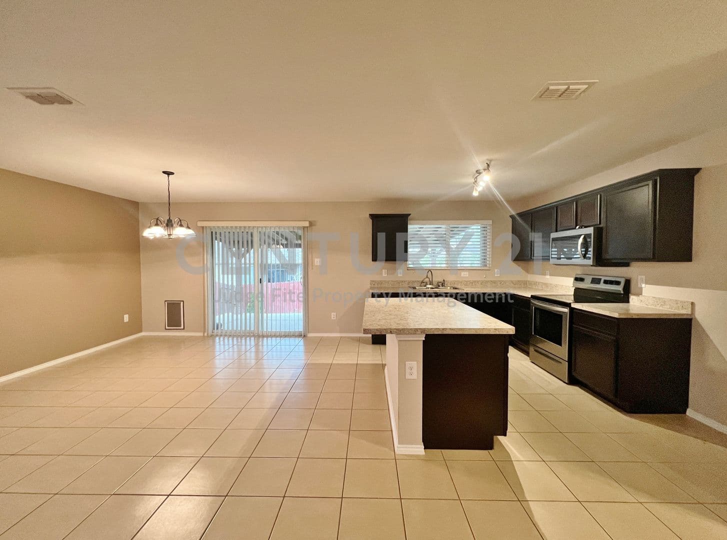Fort Worth House: 9925 Amaryllis Lane