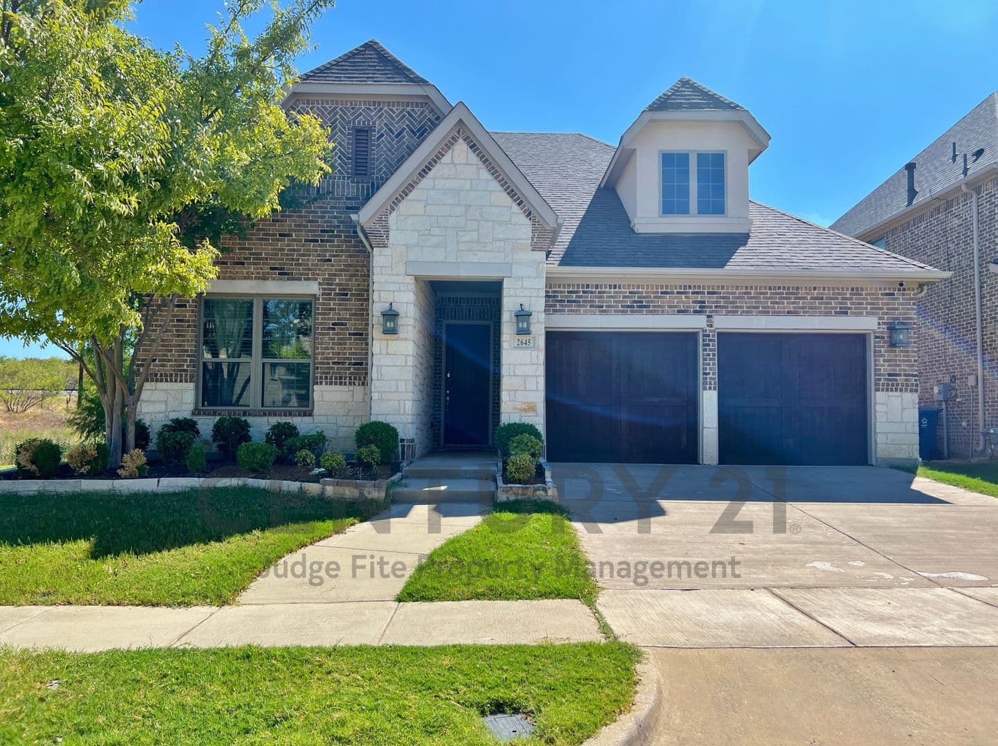 The Colony House: 2645 Walnut Creek Lane