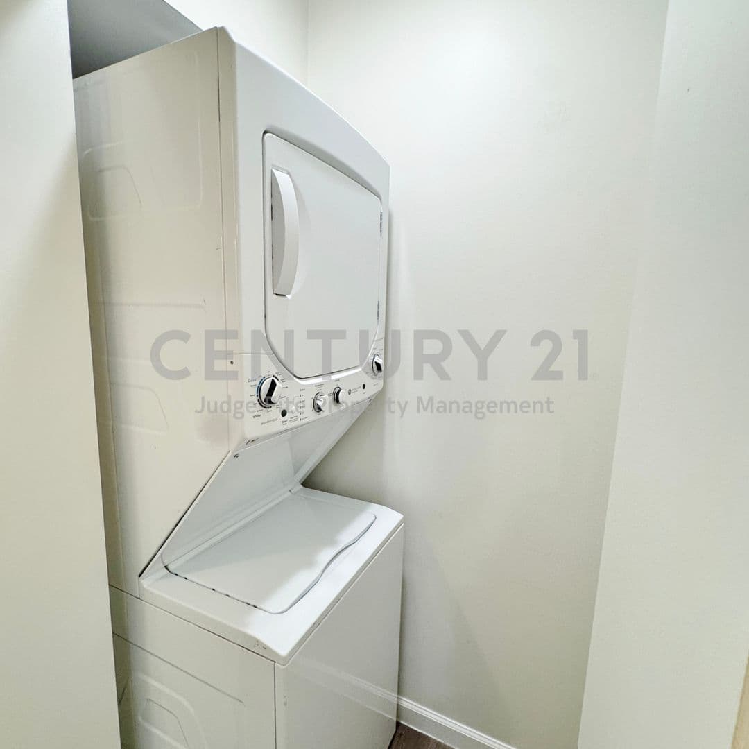 Dallas Condo: 5010 San Jacinto Street #201