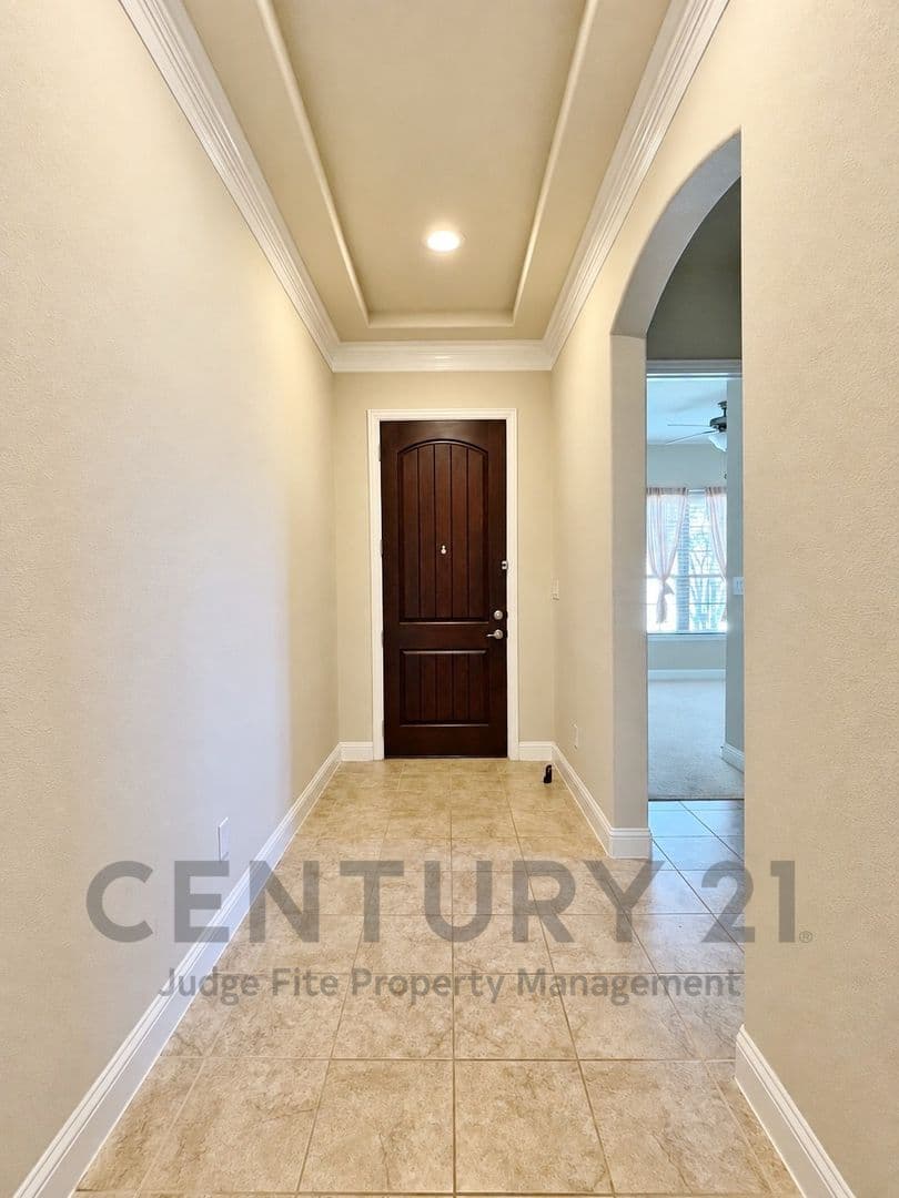 The Colony House: 2645 Walnut Creek Lane