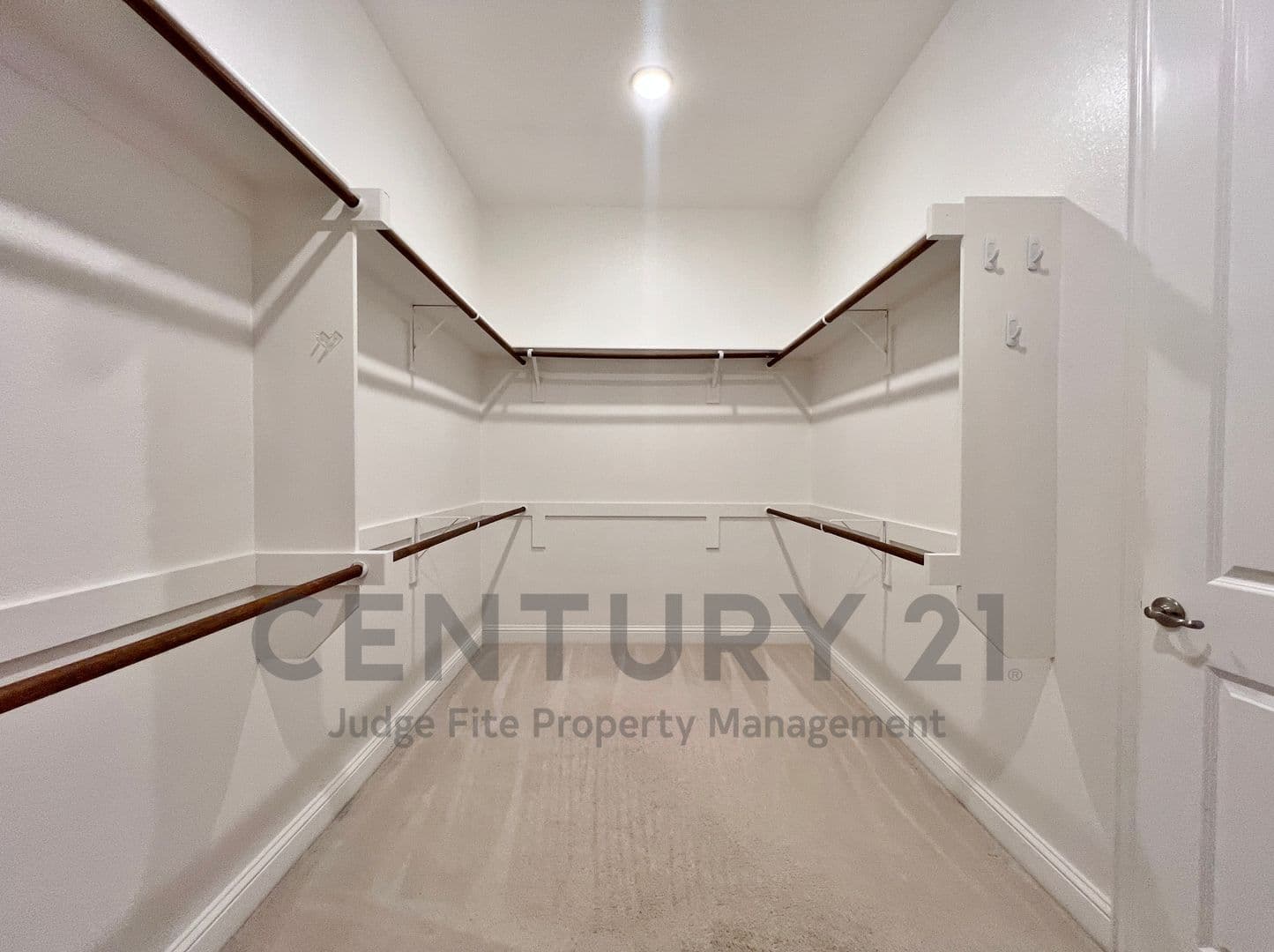 The Colony House: 2645 Walnut Creek Lane
