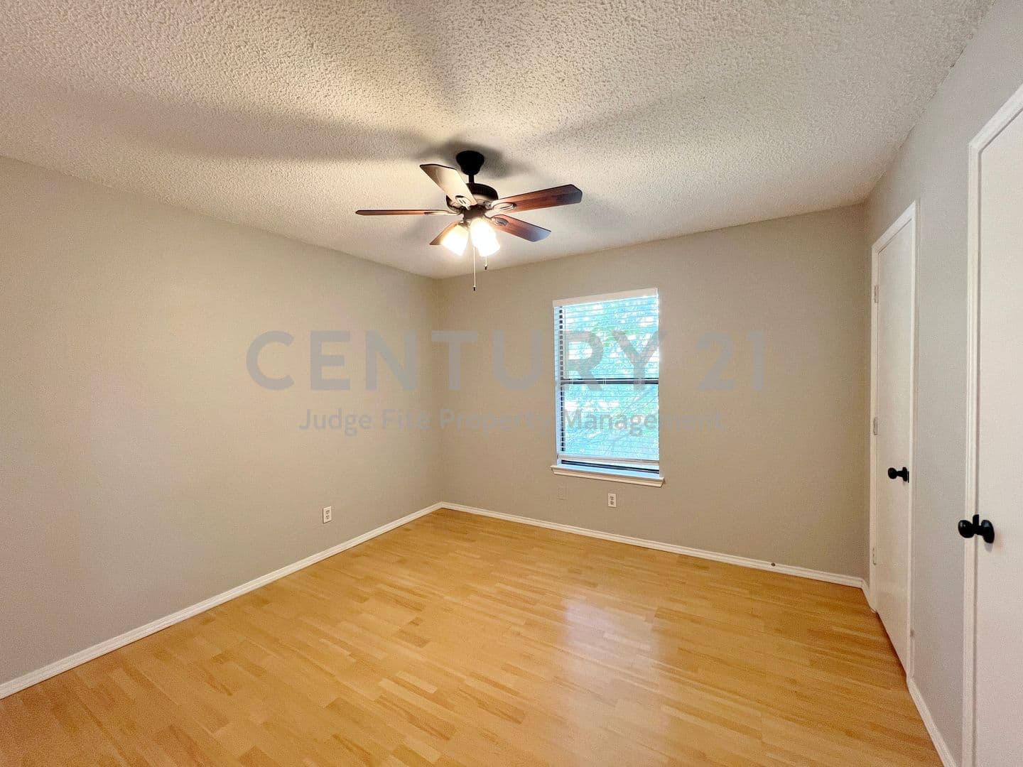 Fort Worth House: 104 Woodie Way Unit C