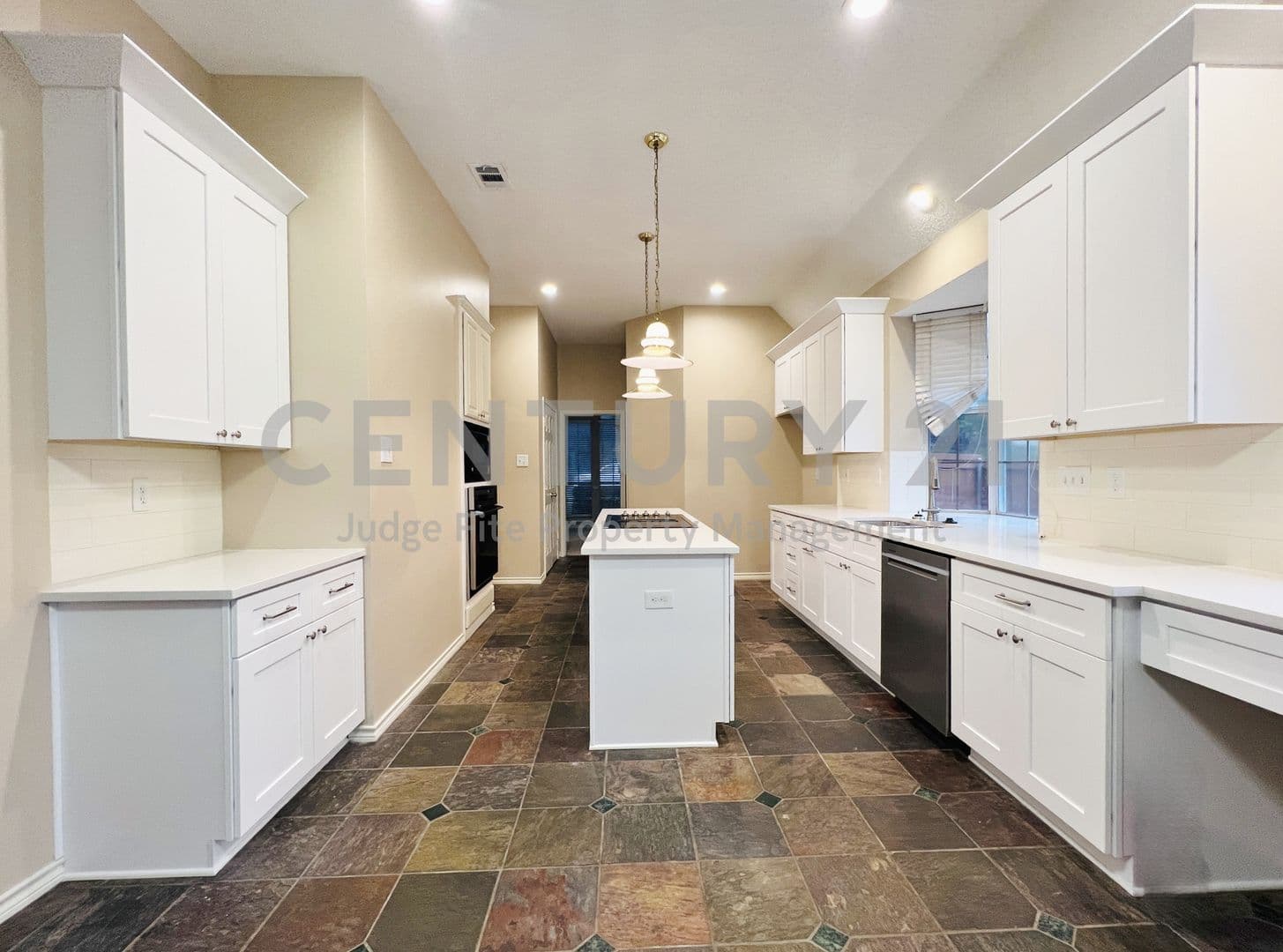 Highland Village House: 2685 Hillside Drive