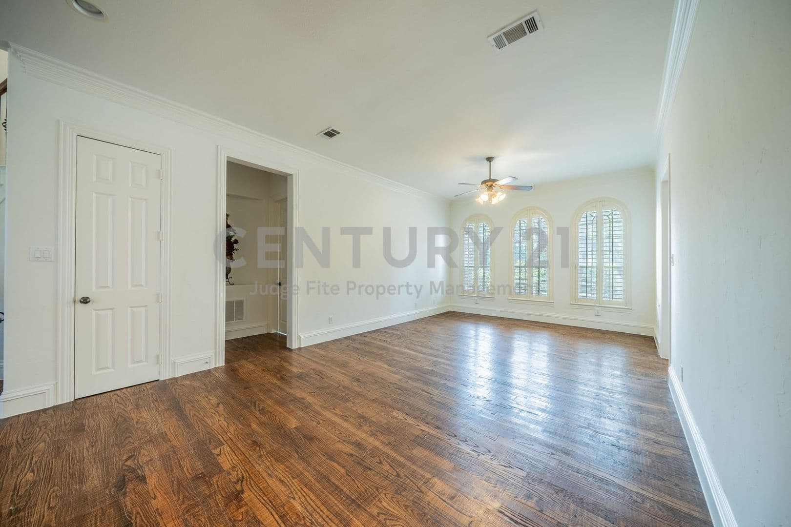 Flower Mound House: 3201 Cedar Ridge Drive