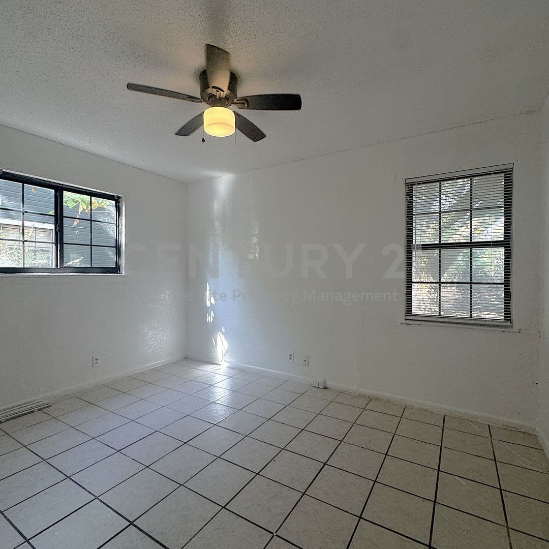 Terrell House: 1320 S. Rockwall Avenue