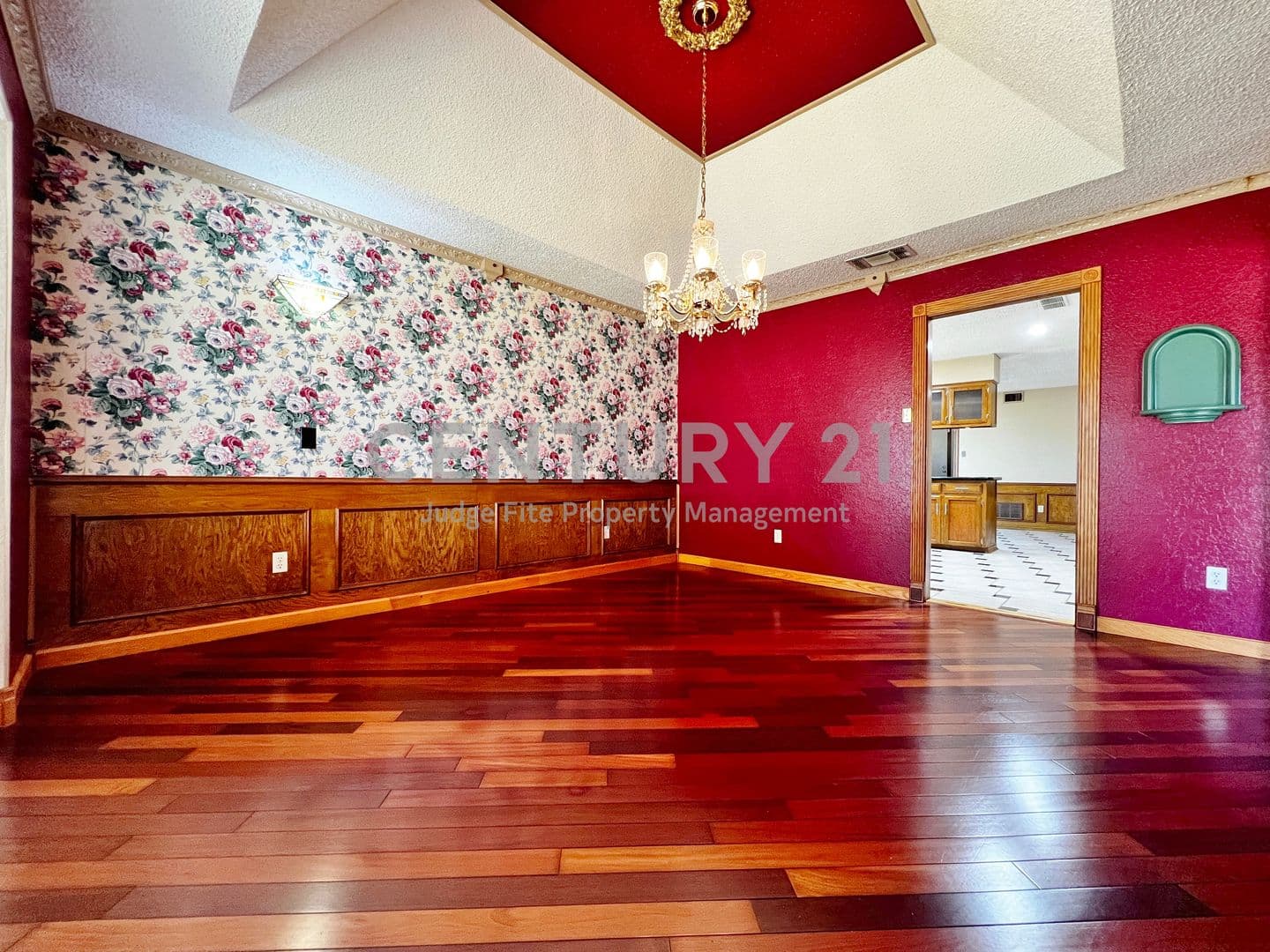Fort Worth House: 812 Newport Road