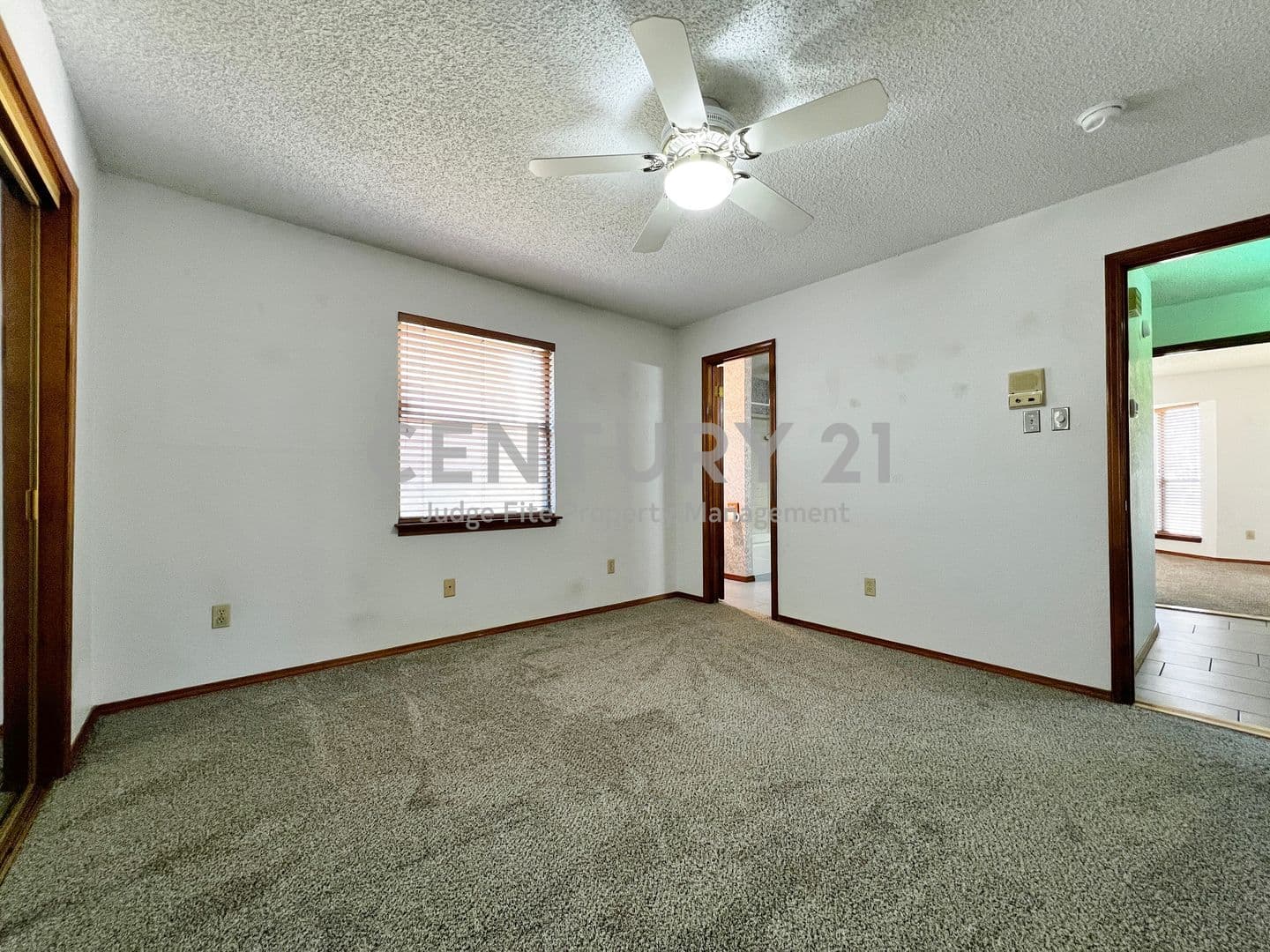 Fort Worth House: 812 Newport Road