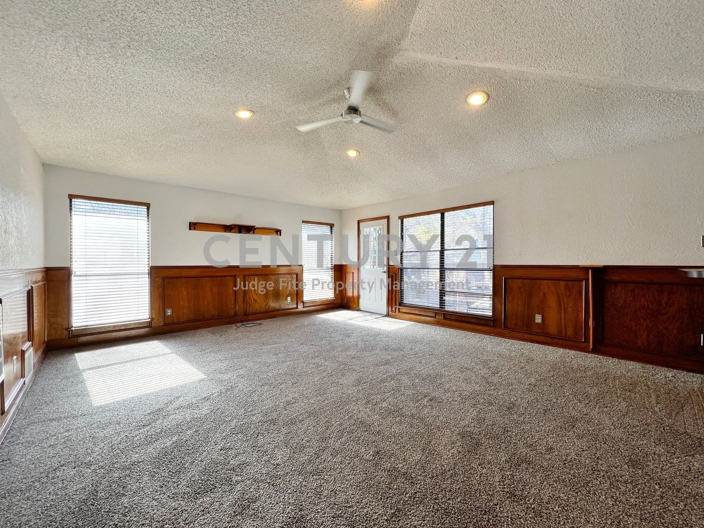 Fort Worth House: 812 Newport Road
