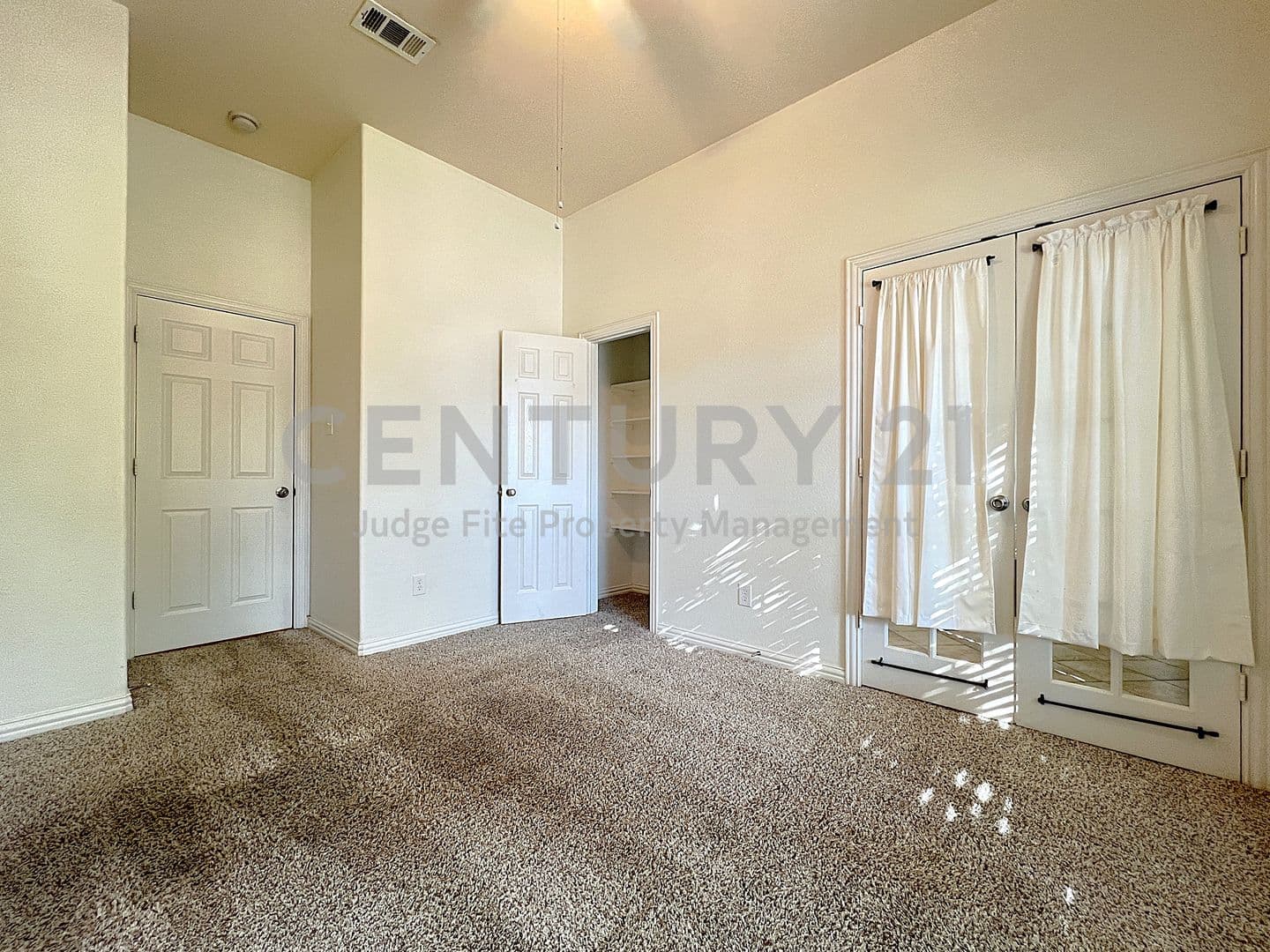 Denton House: 4120 Colina Avenue