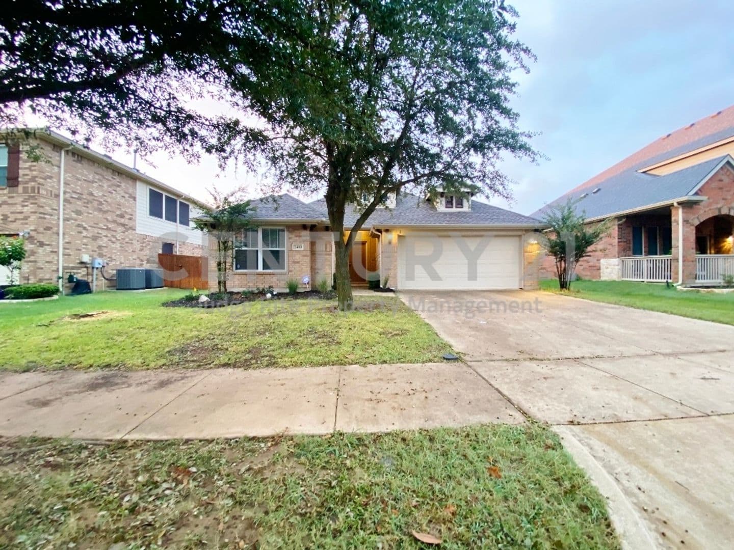Denton House: 2400 Miranda Place