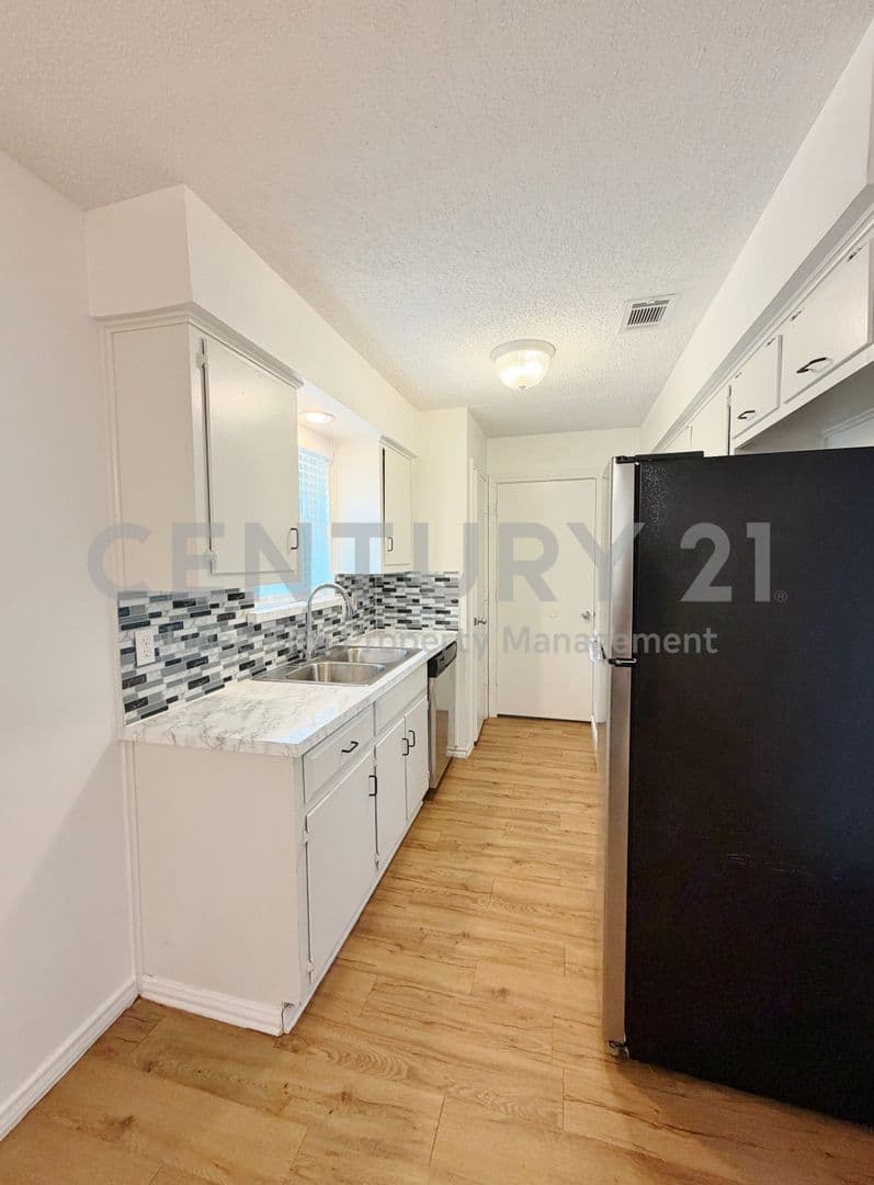 Sachse House: 3914 William Street