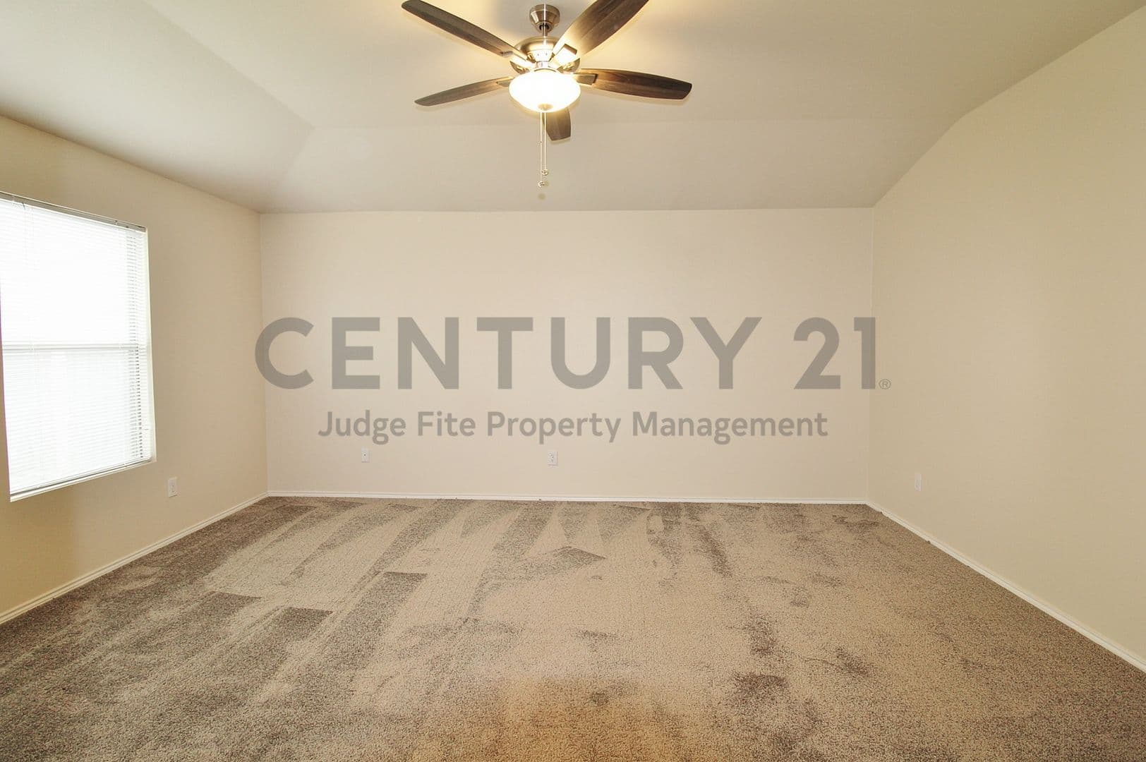Fort Worth House: 9841 Willowick Avenue