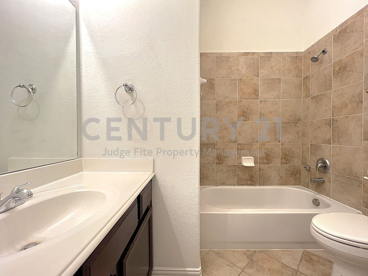 Denton House: 4120 Colina Avenue