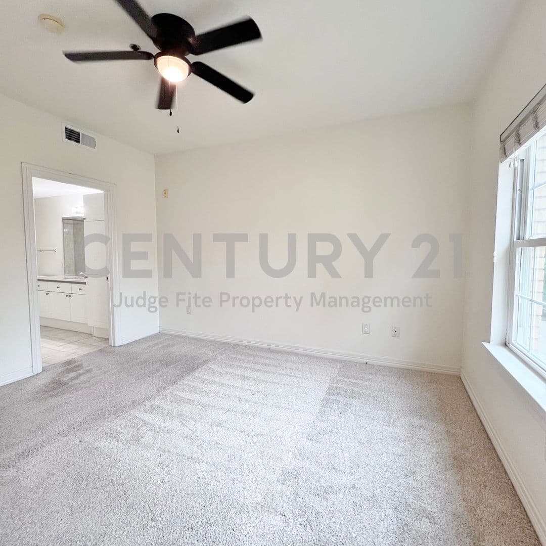 Dallas Condo: 3400 Welborn Street #406
