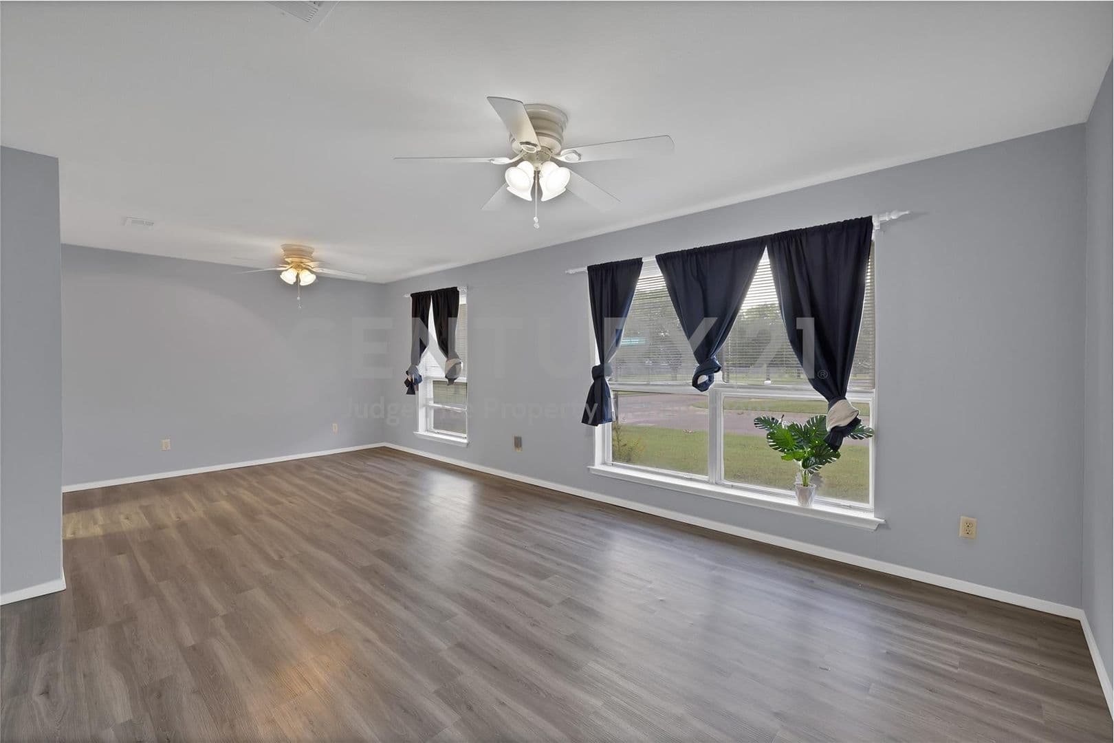 Fort Worth House: 7357 Channel View Drive