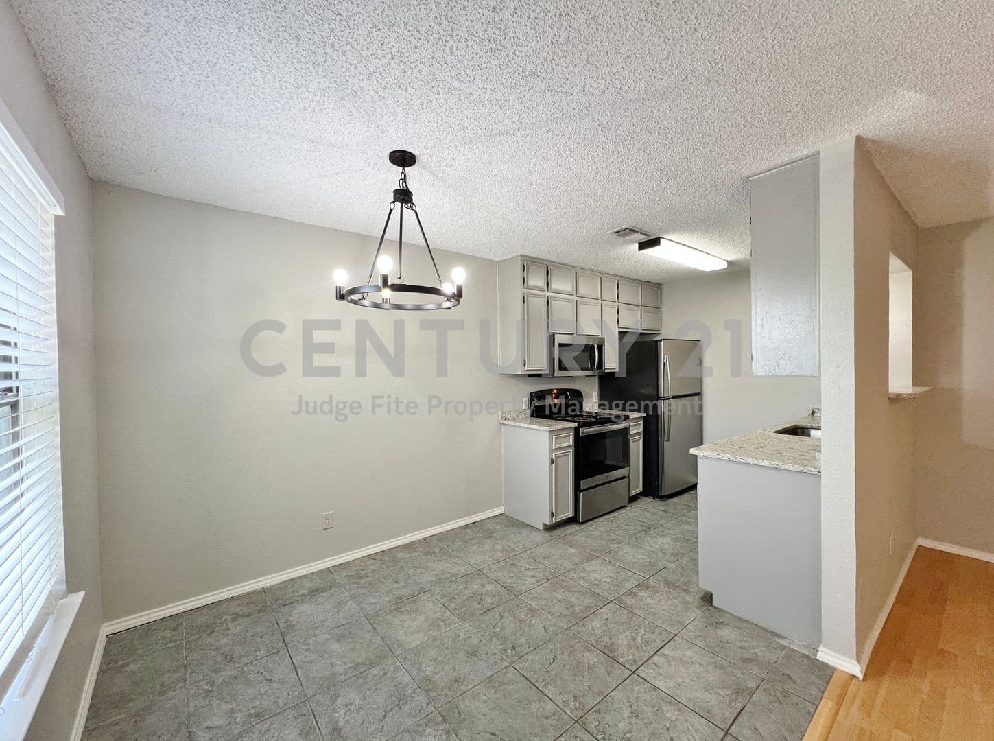 Fort Worth House: 104 Woodie Way Unit C