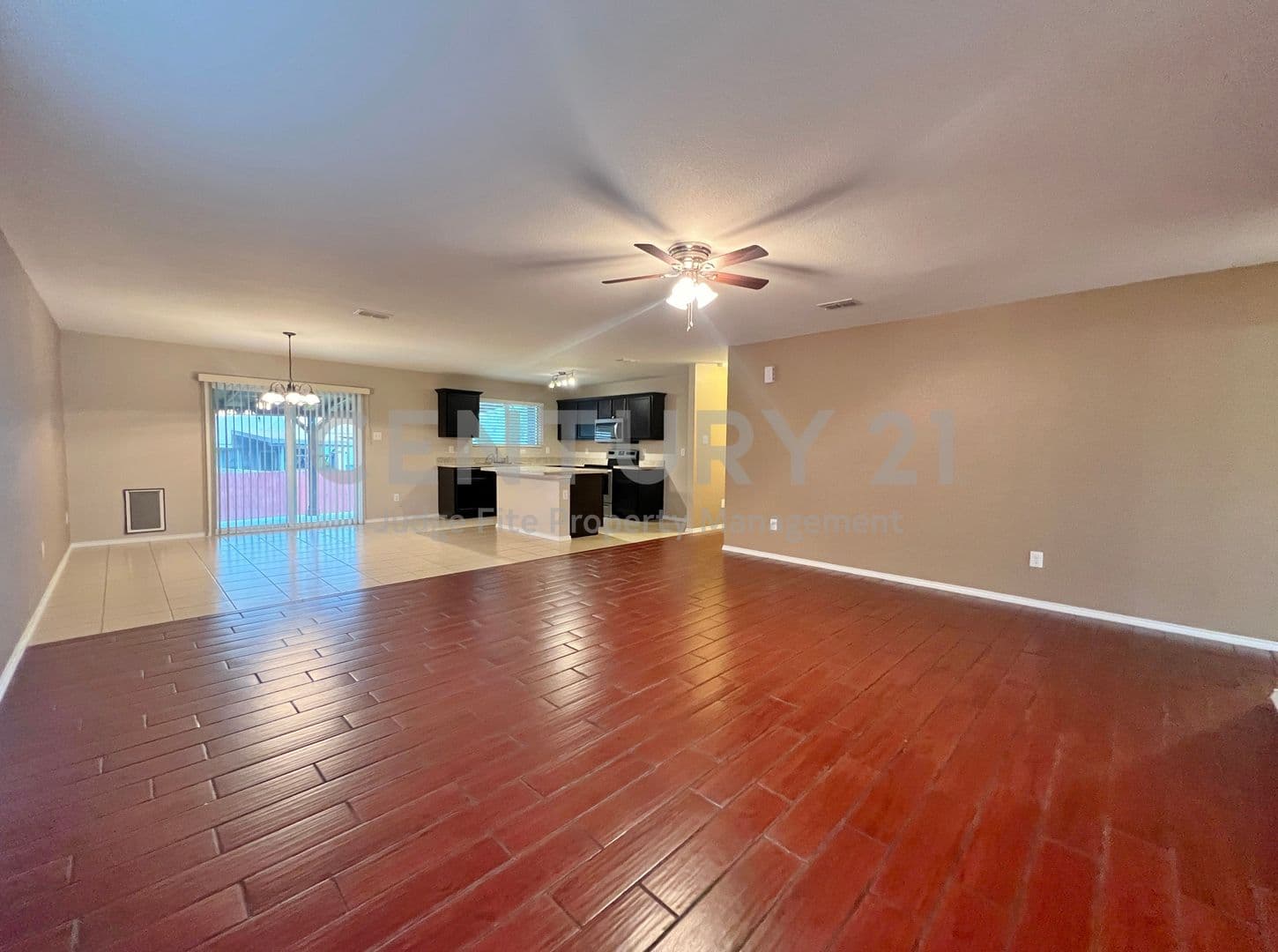 Fort Worth House: 9925 Amaryllis Lane