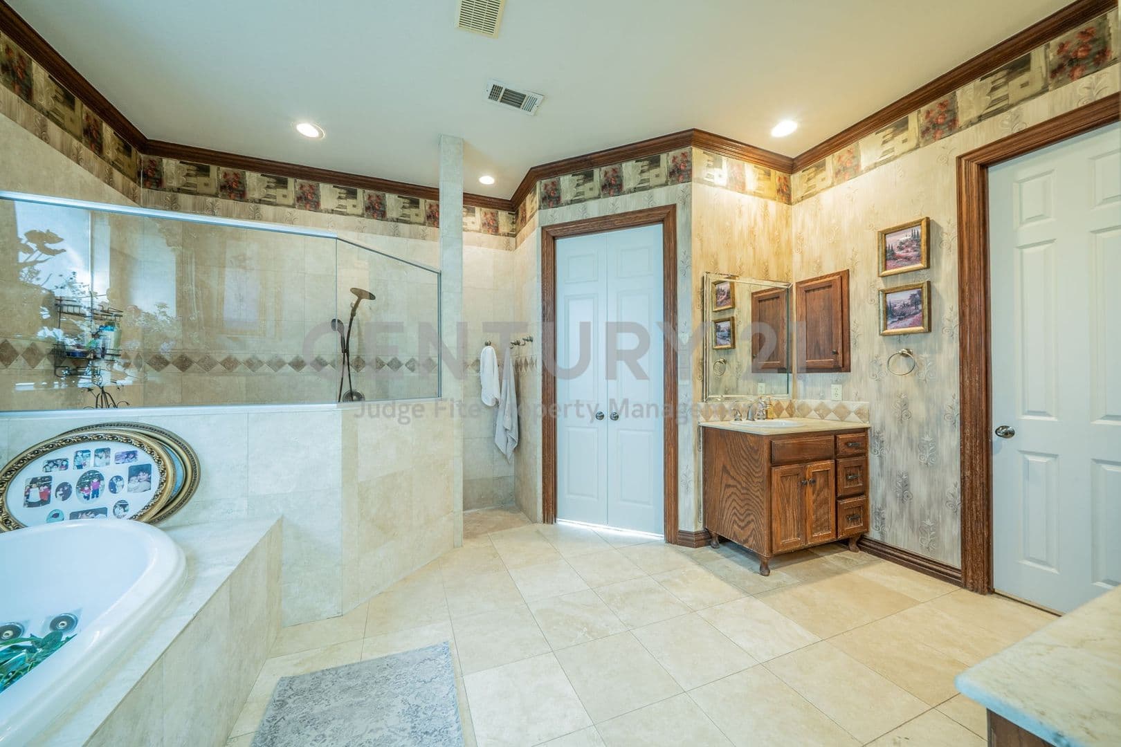 Flower Mound House: 3201 Cedar Ridge Drive