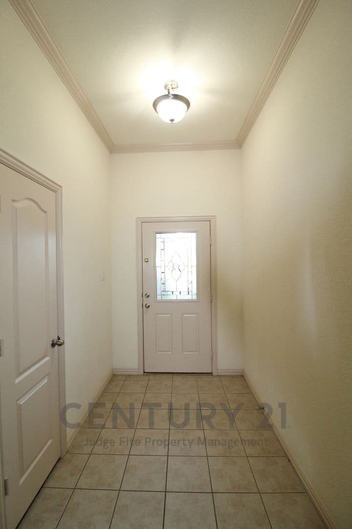 Midlothian House: 6218 Bentwood Drive
