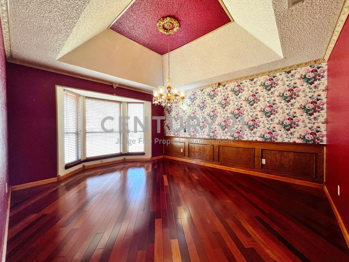 Fort Worth House: 812 Newport Road