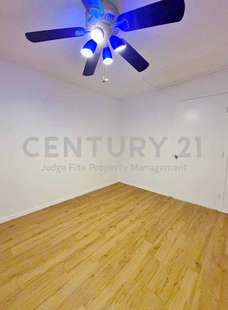 Sachse House: 3914 William Street
