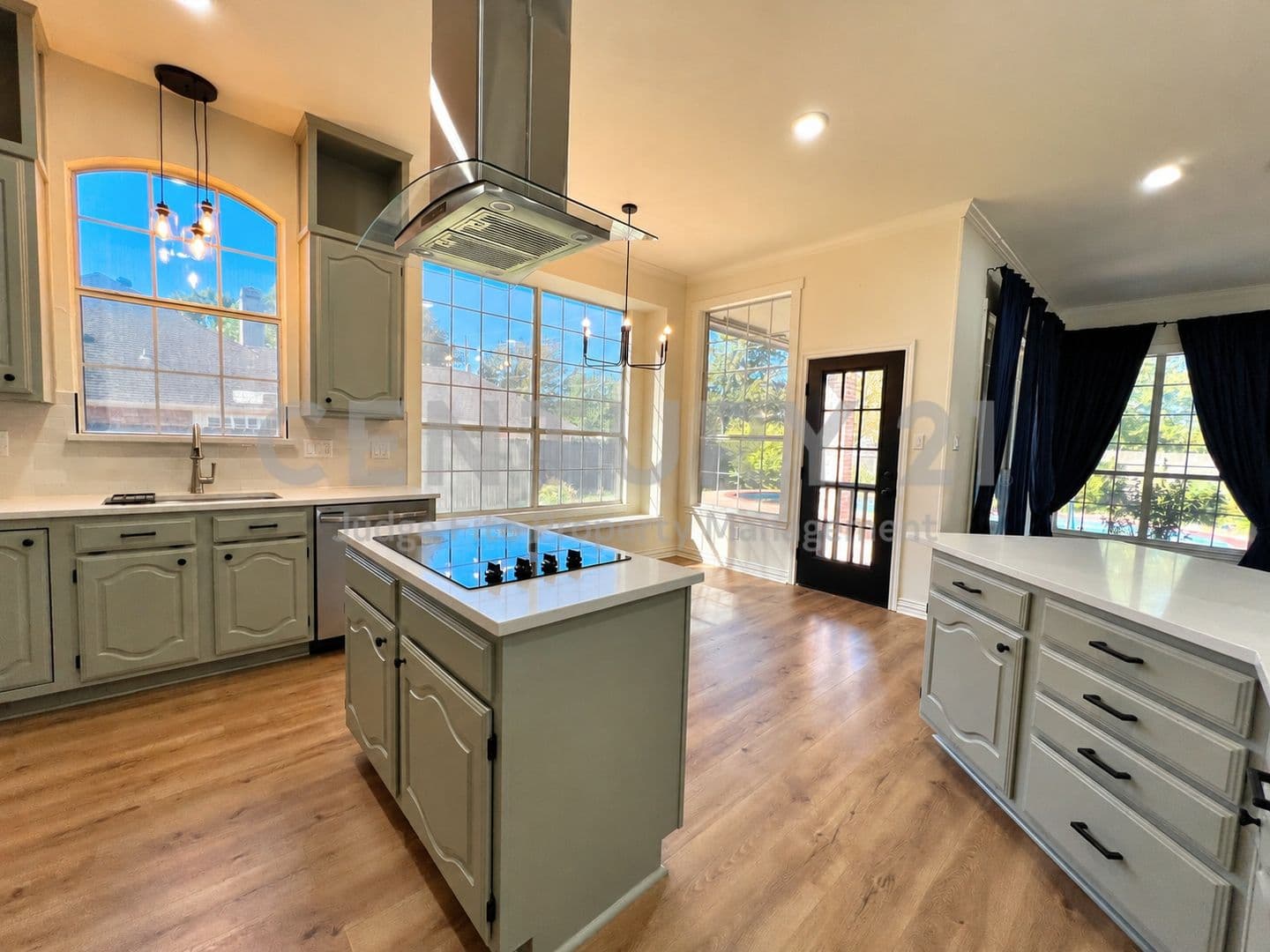 Keller House: 1606 Sarah Brooks Drive