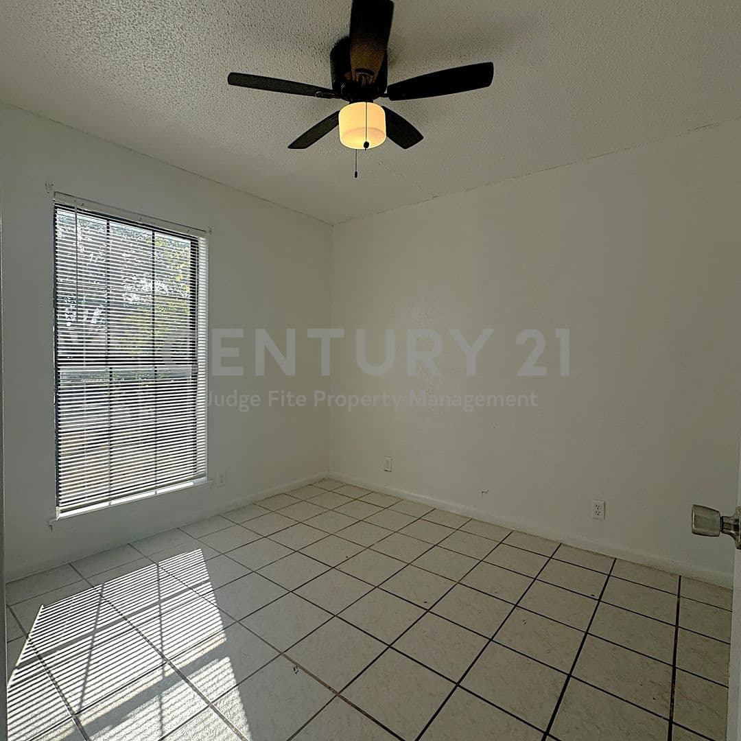 Terrell House: 1320 S. Rockwall Avenue