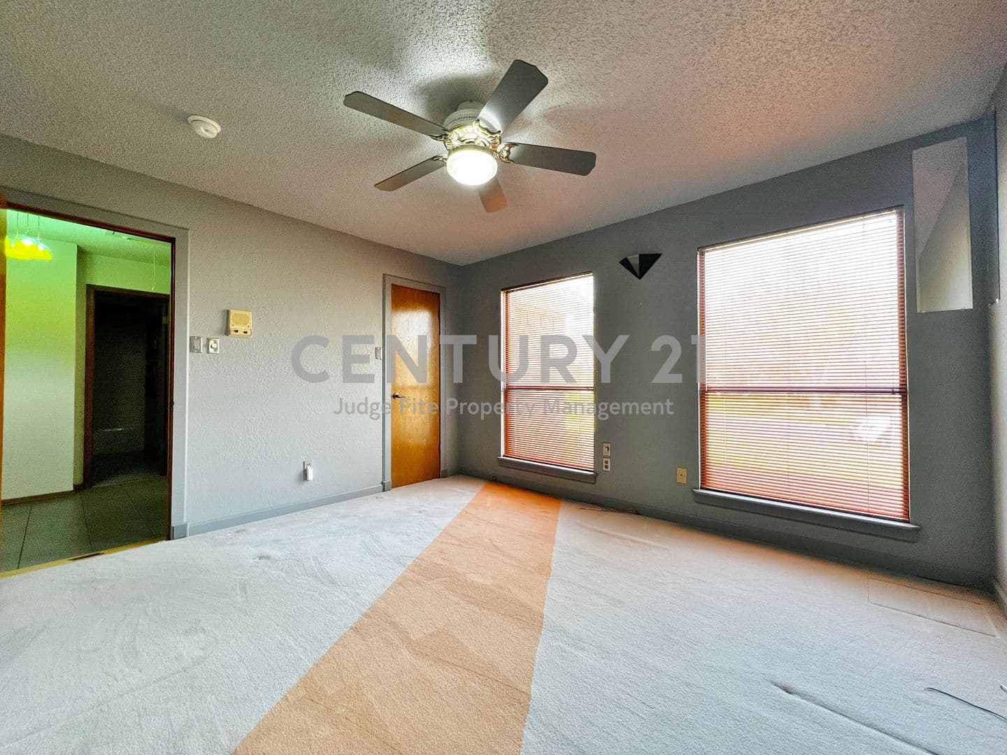 Fort Worth House: 812 Newport Road