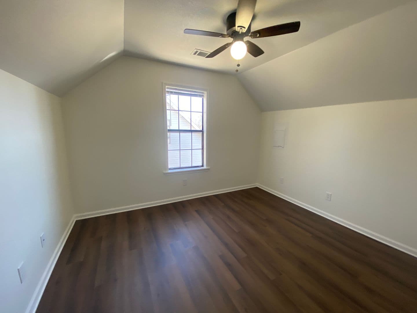 Jonesboro House: 2502 Jeanne McQueen