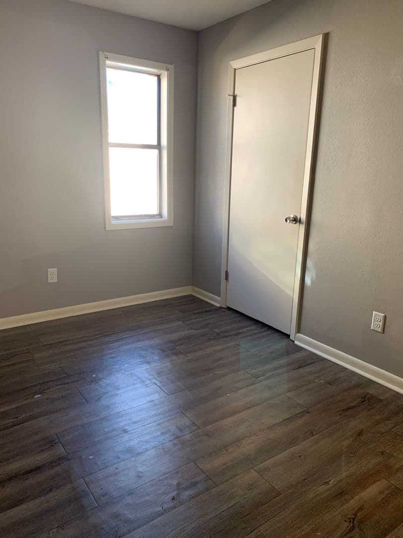 Jonesboro Apartment: 711 Vine