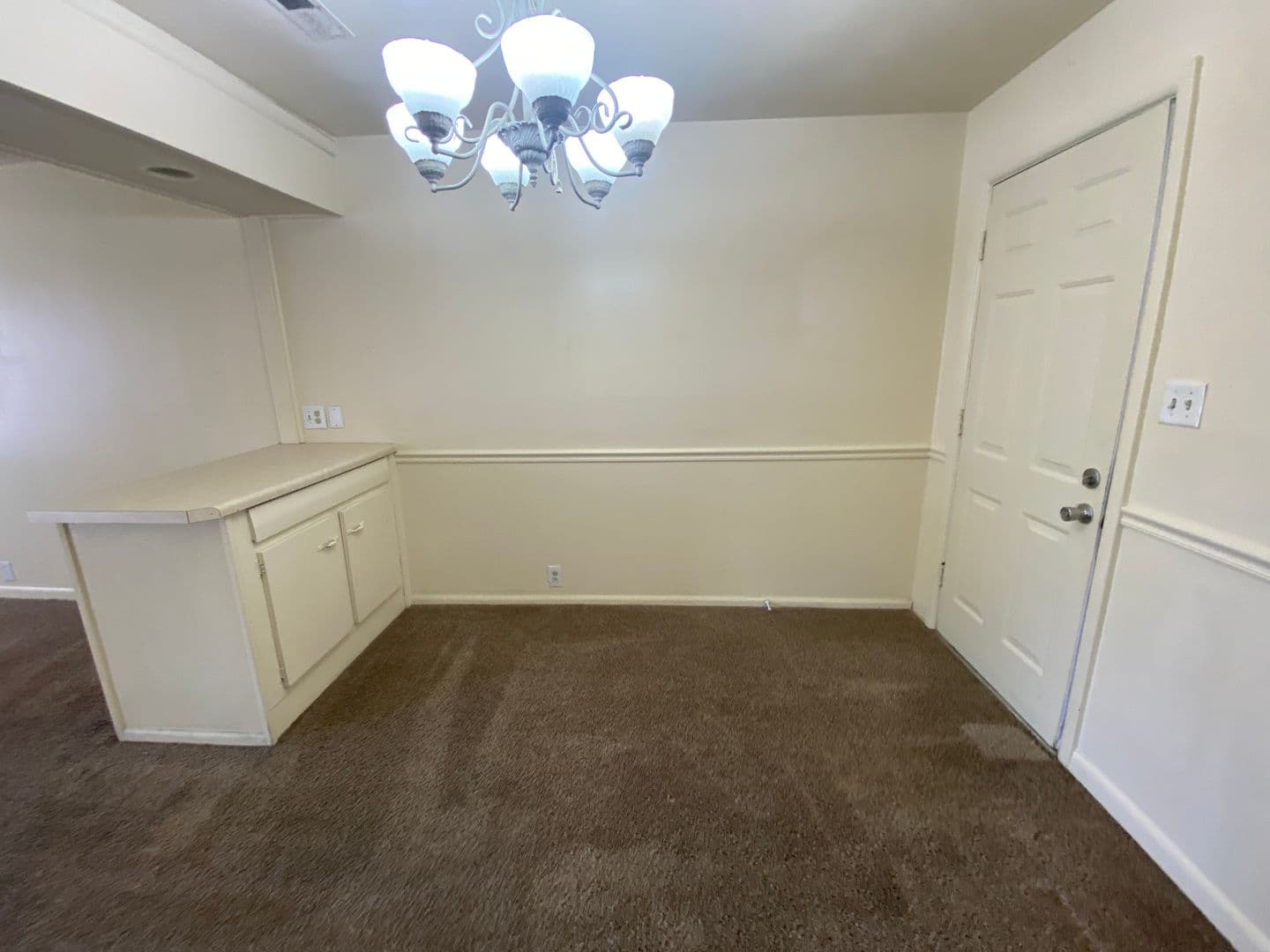 Jonesboro Apartment: 1401 Broadmoor