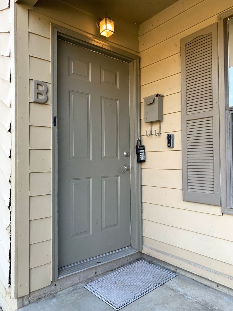 Jonesboro Apartment: 1413 S Church