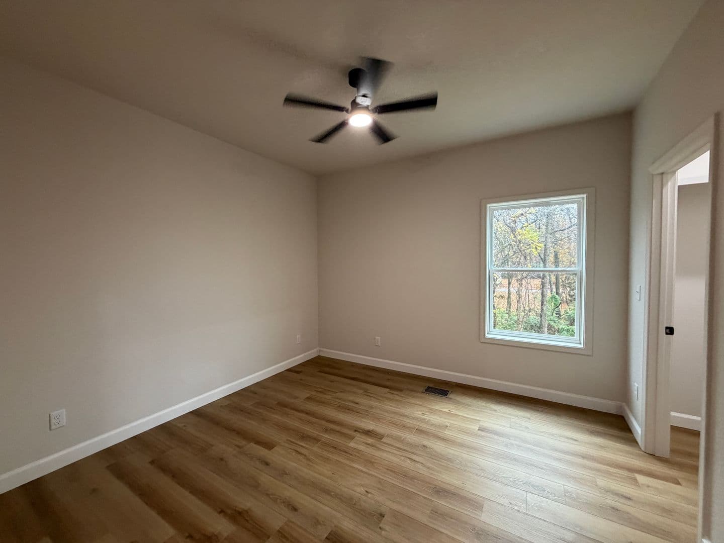 Jonesboro Apartment: 321 Houghton