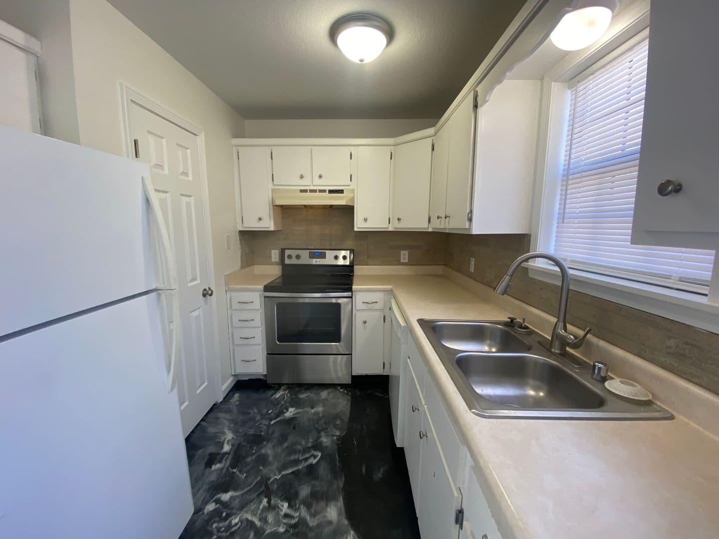 Jonesboro House: 2502 Jeanne McQueen