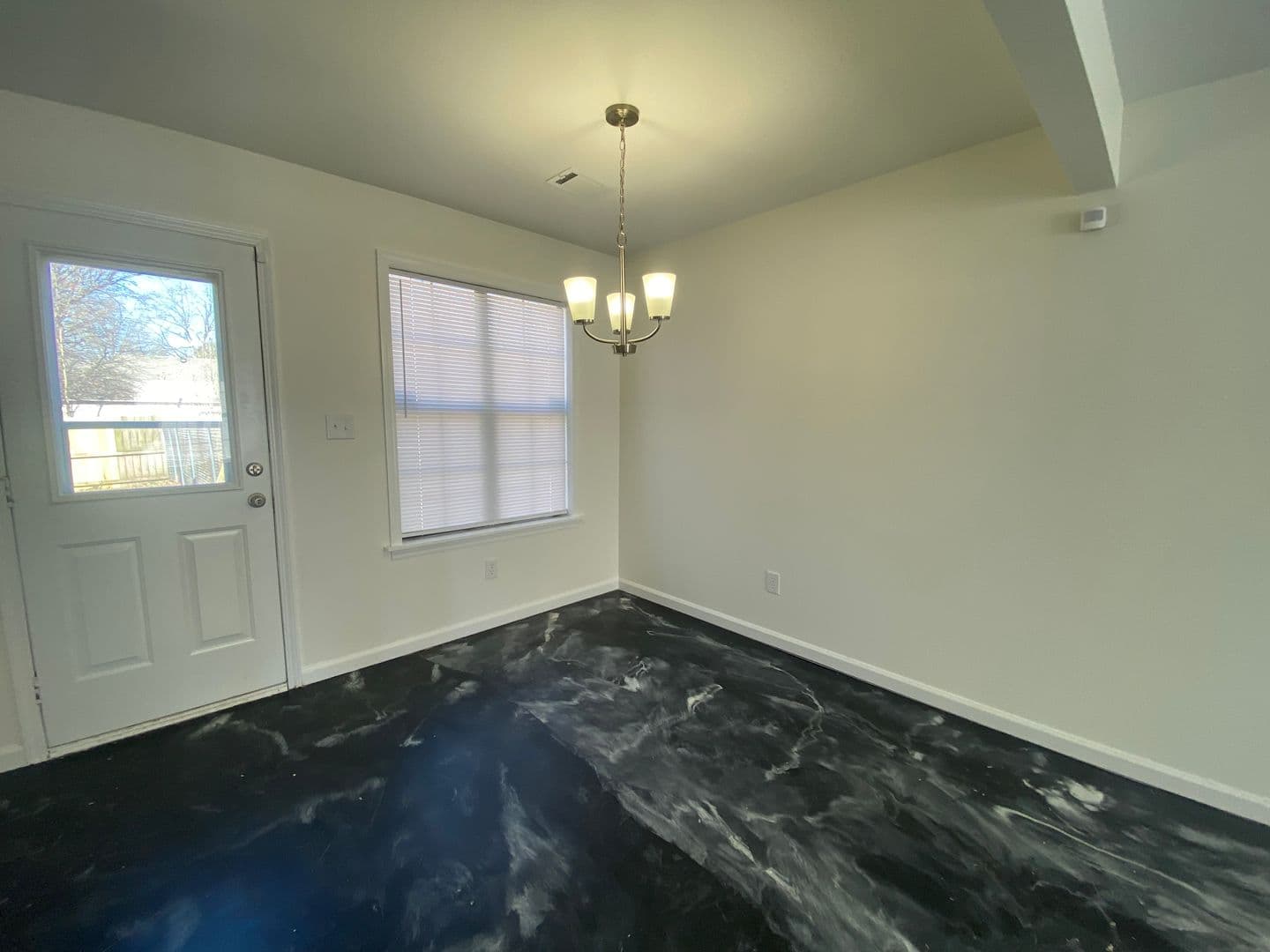 Jonesboro House: 2502 Jeanne McQueen