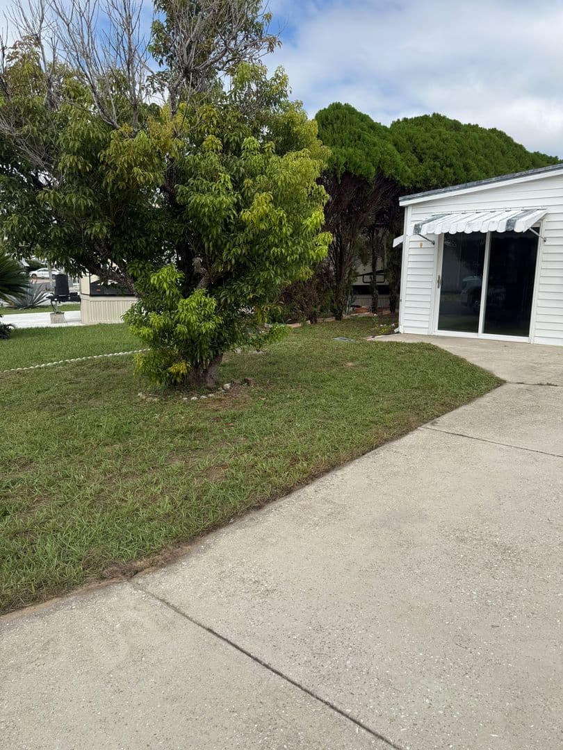 Davenport House: 456 Center Crest Blvd