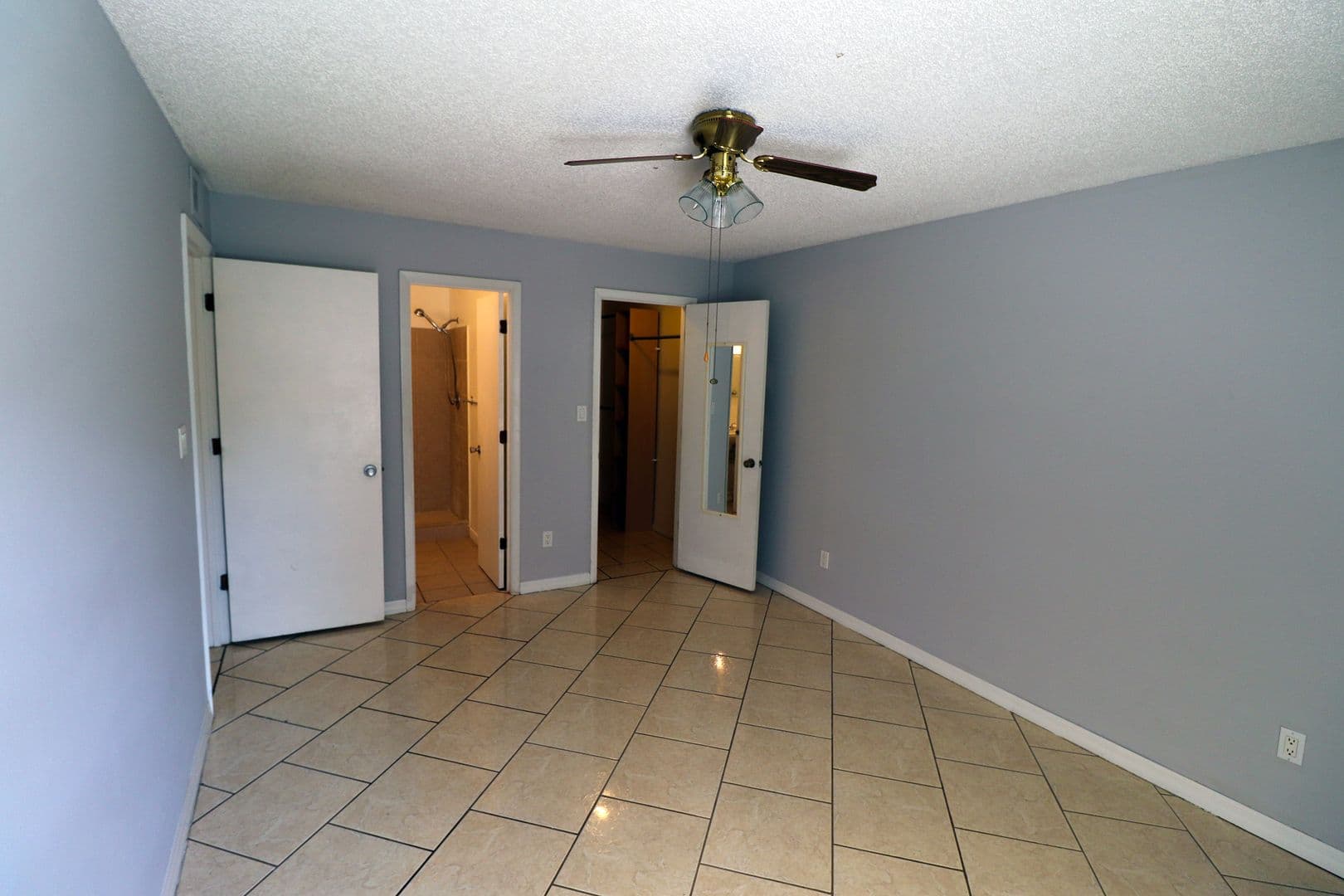 Orlando Condo: 4838 S. Semoran Blvd