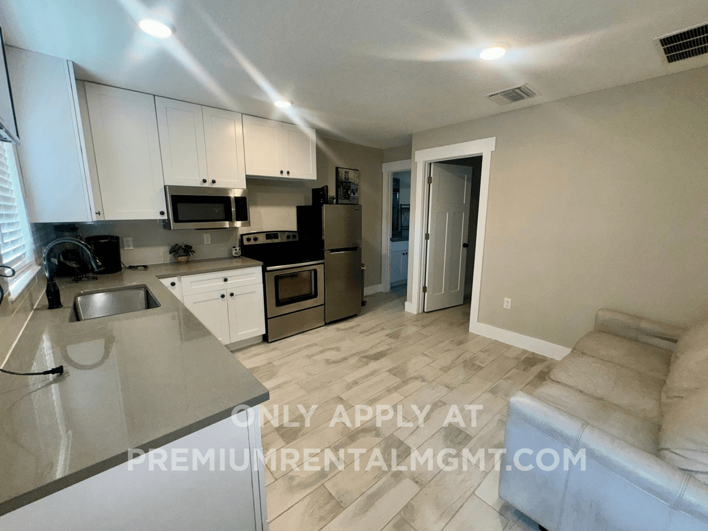 Longwood House: 273 W Warren Ave UNIT-B