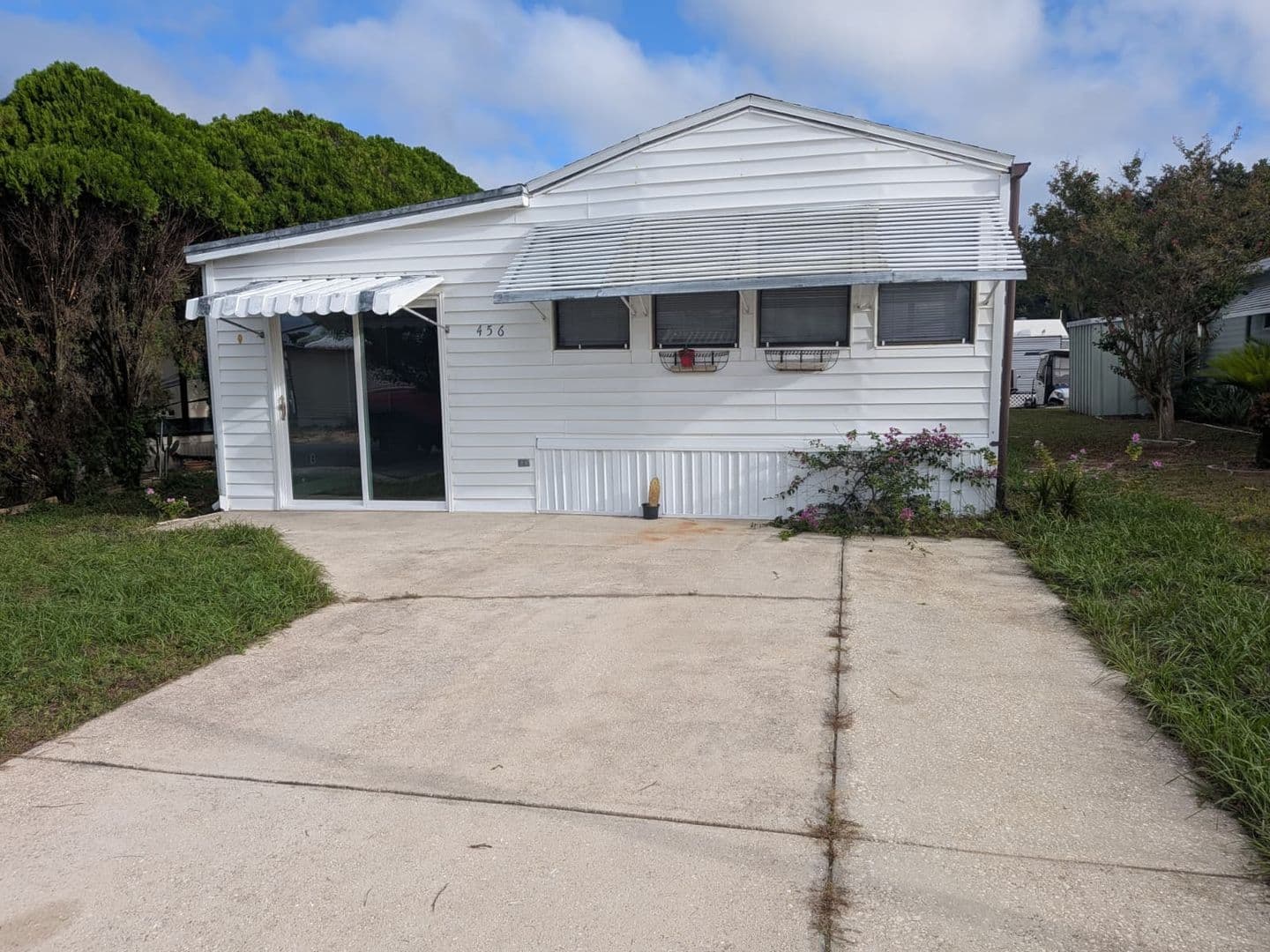 Davenport House: 456 Center Crest Blvd