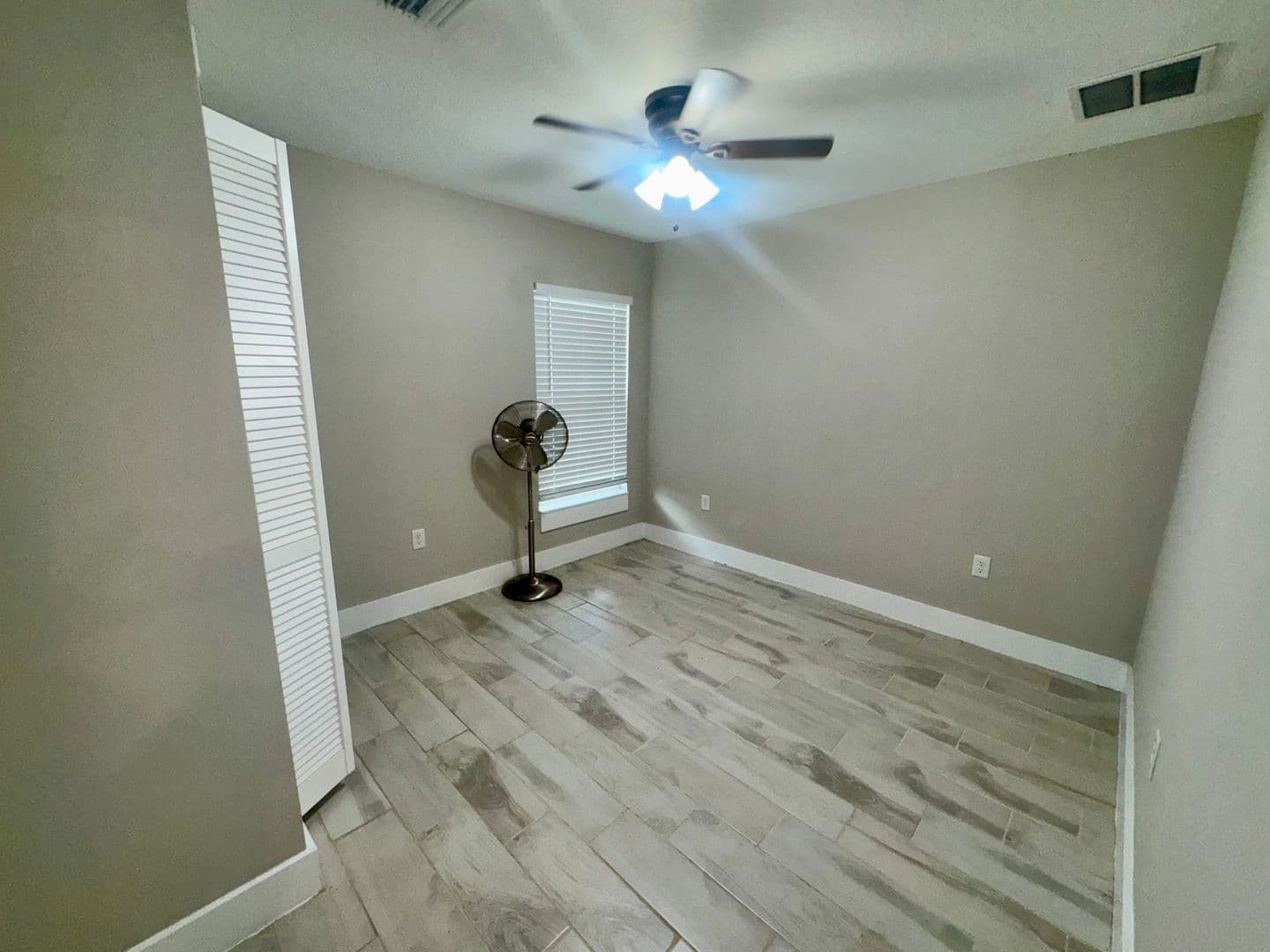 Longwood House: 273 W Warren Ave UNIT-B