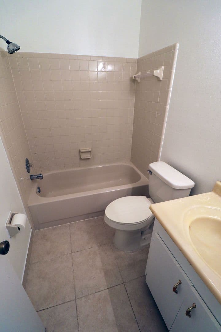 Orlando Condo: 4838 S. Semoran Blvd