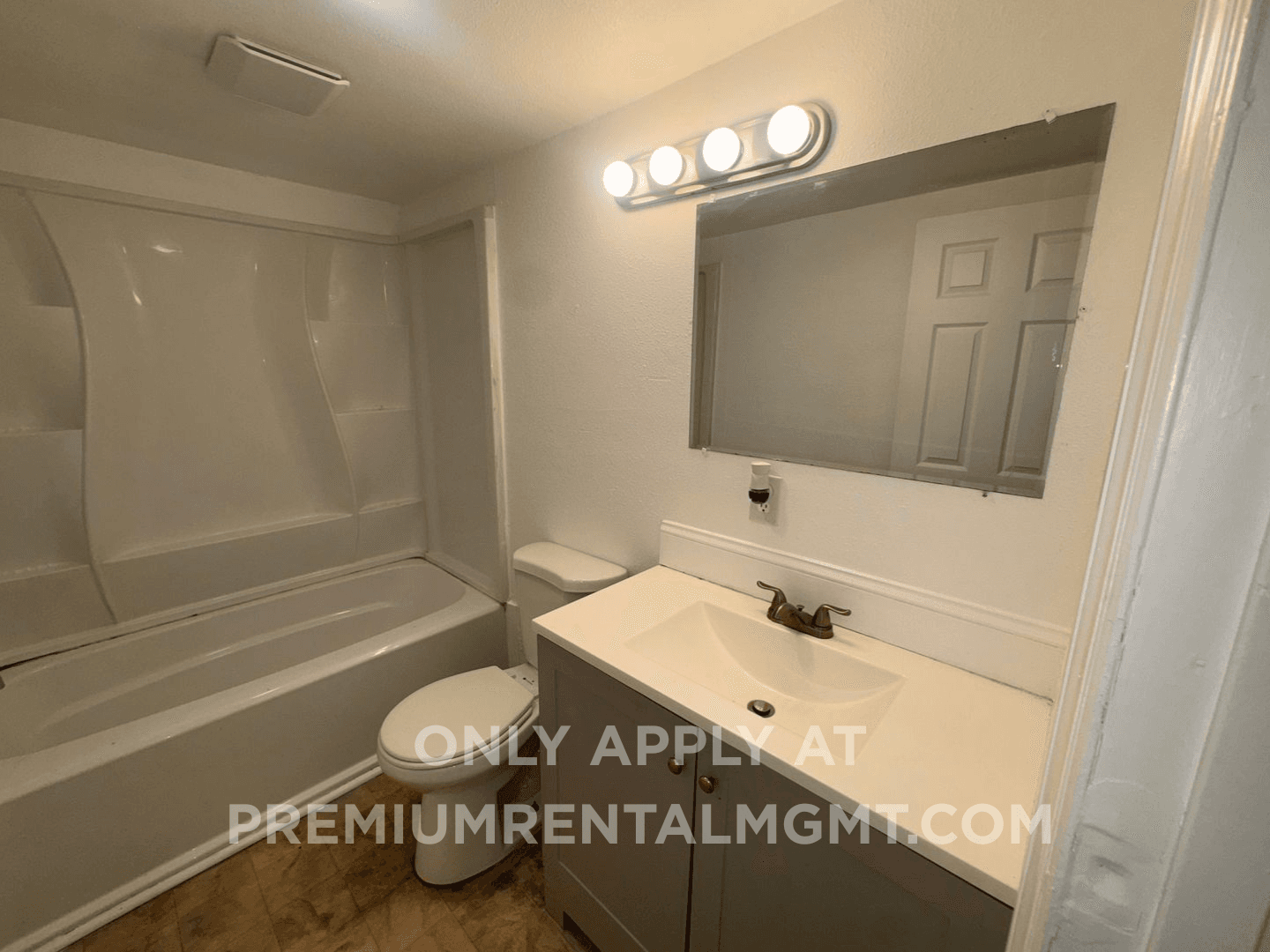 Apopka House: 1137 S Christiana Ave