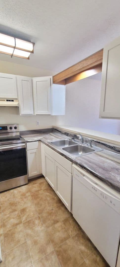 Panama City Beach Condo: 8730 Thomas Drive