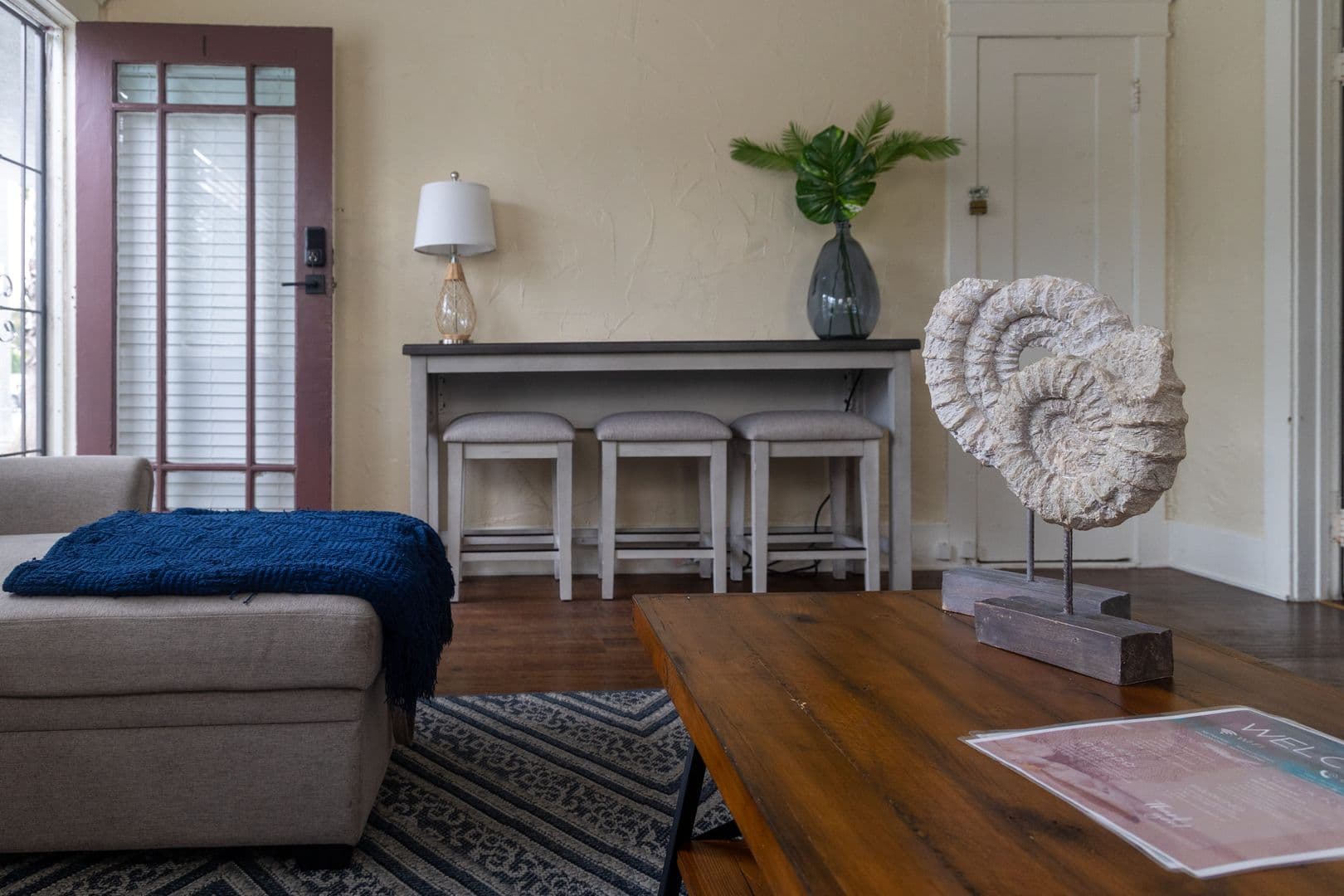 Long Beach Apartment: 1140 E 3rd Street